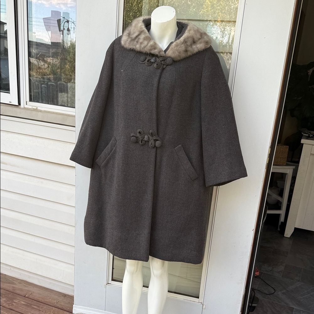 1950s VINTAGE Junior maid by JOCARDI wool swing Coat with mink Collar M/L - Picture 7 of 17